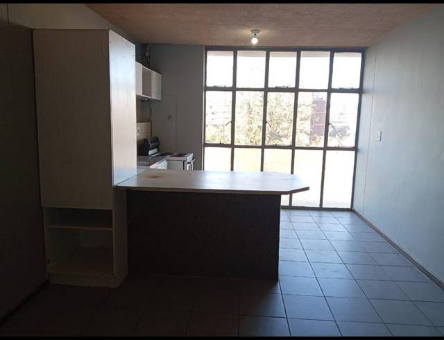 1 BEDROOM APARTMENT FOR SALE IN SUNNYSIDE